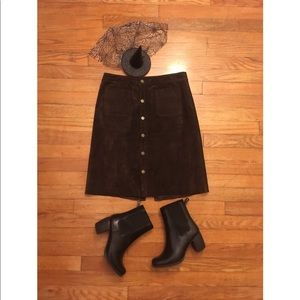 Foxy LOFT by Ann Taylor genuine SUEDE SKIRT